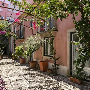 Domingues Villa Lisbon